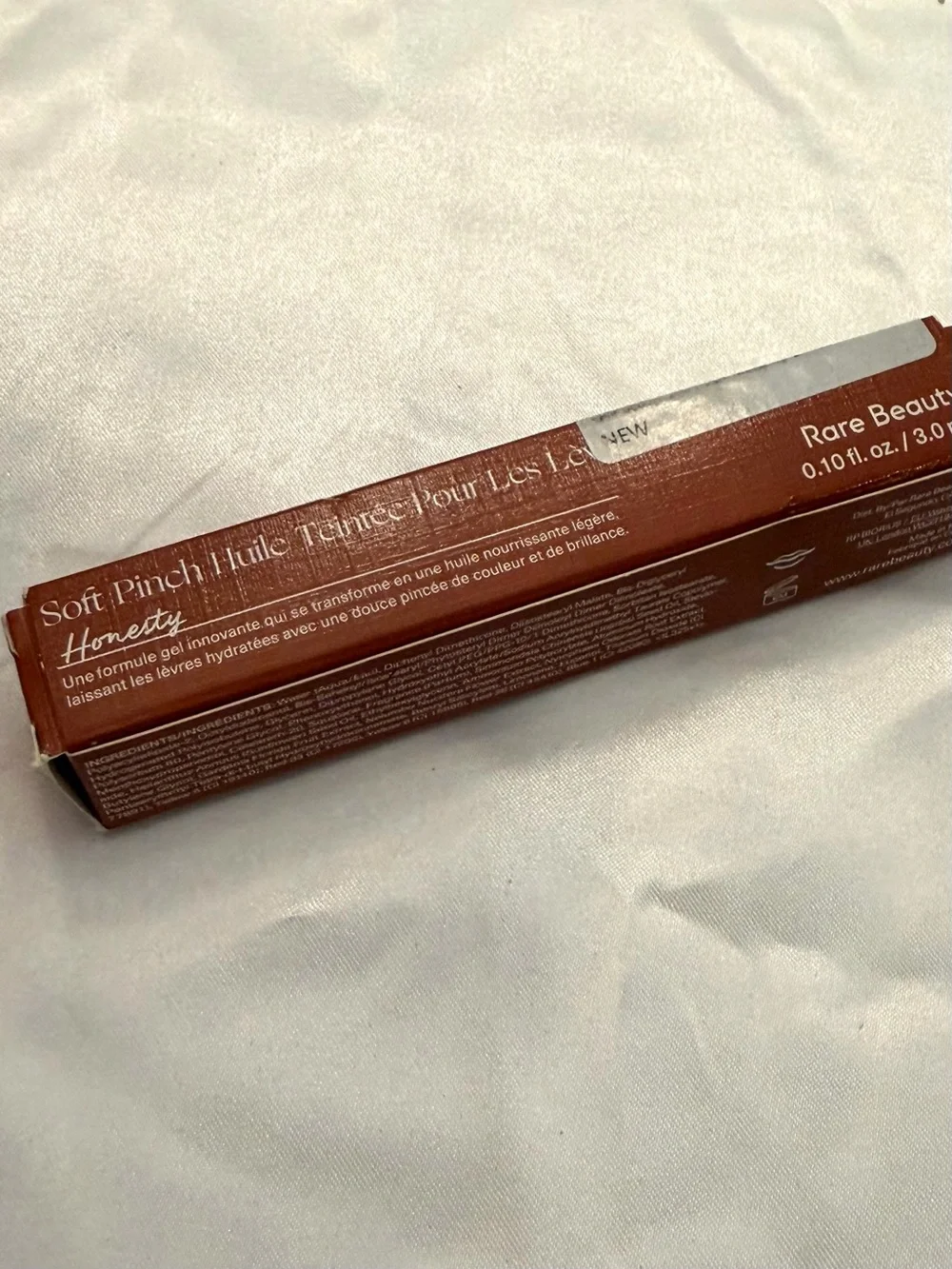 Rare Beauty Soft Pinch Tinted Lip Oil HONESTY Full Size NEW Lightweight Makeup